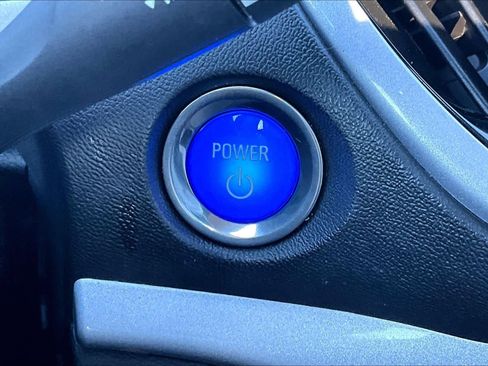 Used 2017 Chevrolet Volt LT w/ Comfort Package image 35