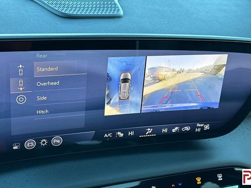 Certified 2025 Buick Enclave Avenir image 25