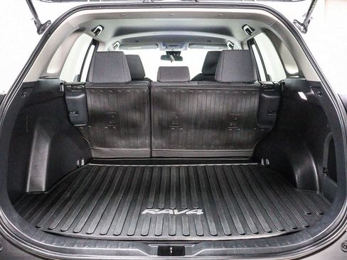 Certified 2024 Toyota RAV4 LE AWD/4WD image 27
