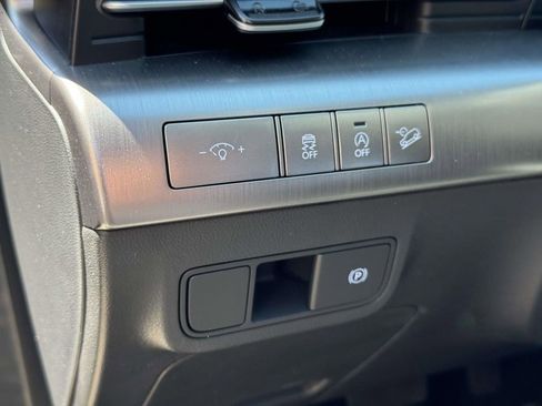 Certified 2026 Hyundai Kona SE AWD/4WD image 15