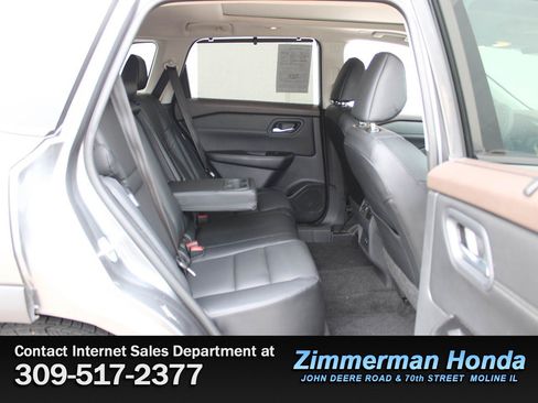 Used 2023 Nissan Rogue SV w/ SV Premium Package image 8