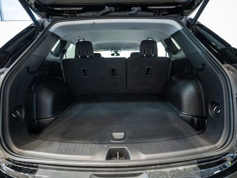 Used 2020 Chevrolet Blazer LT image 38