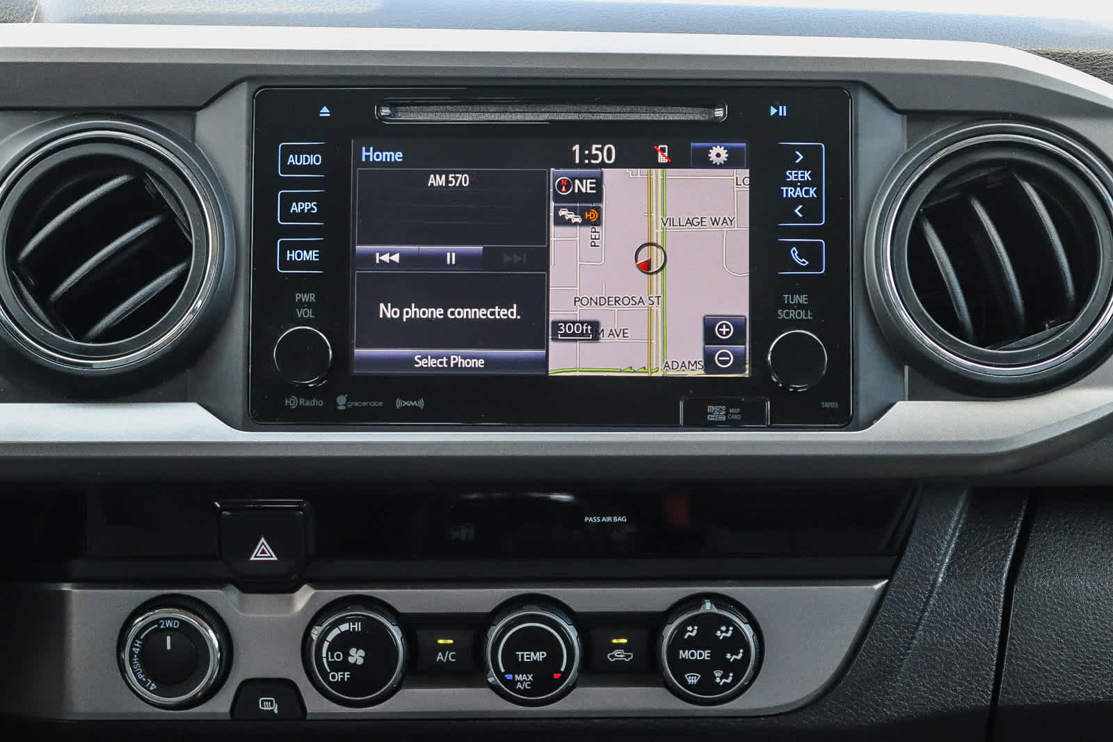 Used 2018 Toyota Tacoma SR5 AWD/4WD image 13