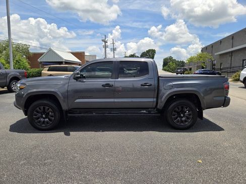 Used 2023 Toyota Tacoma Limited w/ Nightshade Package AWD/4WD image 12