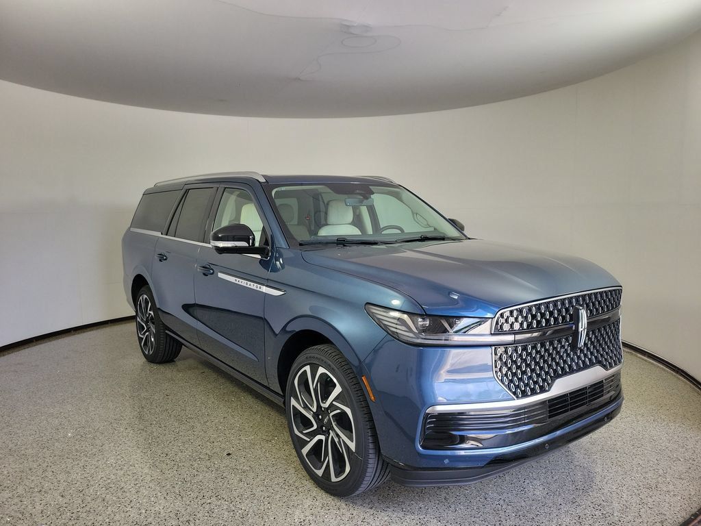 New 2027 Lincoln Navigator L Reserve RWD image 33