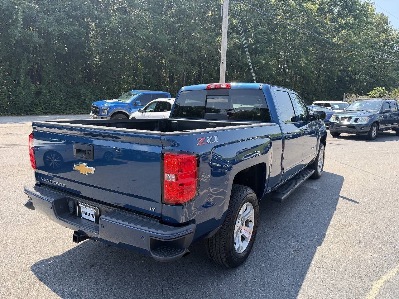 Used 2018 Chevrolet Silverado 1500 LT w/ All Star Edition AWD/4WD image 5
