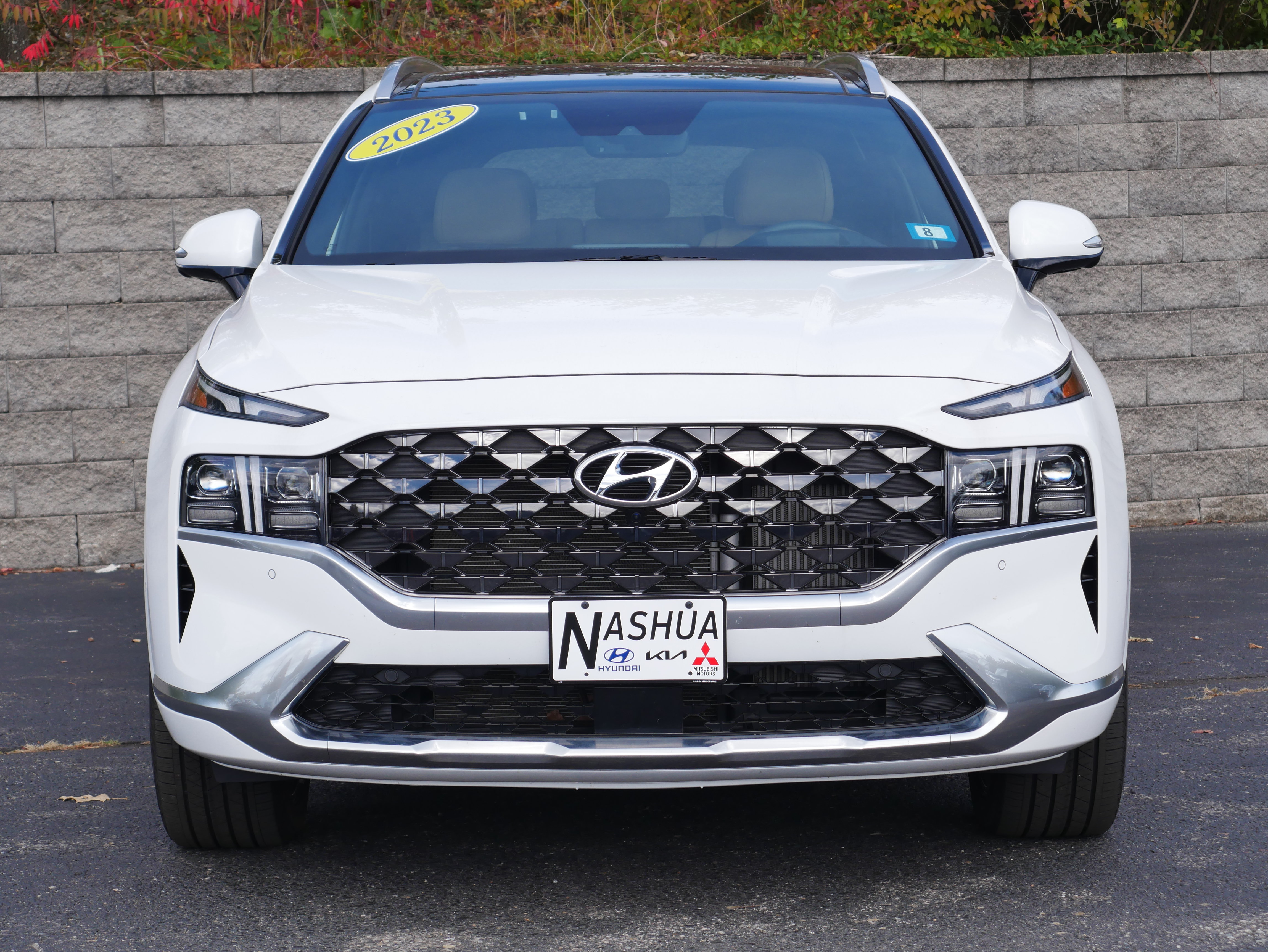 Used 2023 Hyundai Santa Fe Calligraphy AWD/4WD image 2