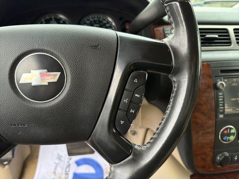 Used 2008 Chevrolet Suburban LTZ w/ LTZ Preferred Equipment Group image 23