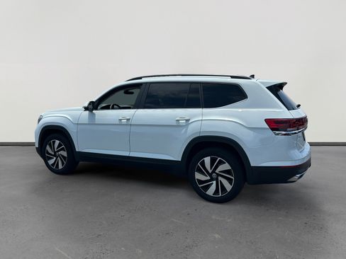 Used 2024 Volkswagen Atlas SE FWD image 3