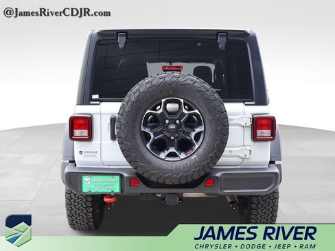 Used 2023 Jeep Wrangler Unlimited Rubicon w/ Cold Weather Group AWD/4WD image 4