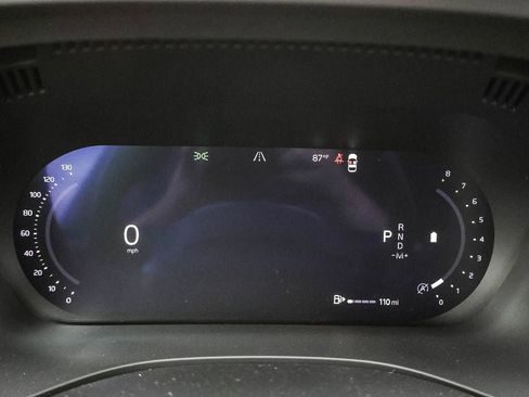 New 2027 Volvo XC60 B5 Plus AWD/4WD image 30