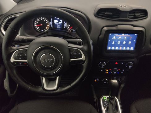 Used 2020 Jeep Renegade Latitude w/ LED Lighting Group image 26