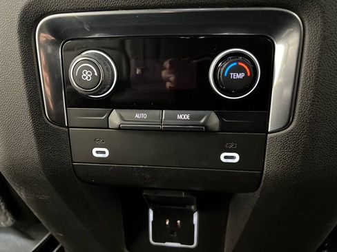 Used 2021 Chevrolet Tahoe LT image 23