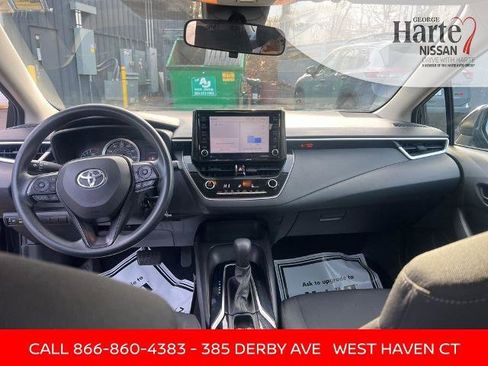Used 2022 Toyota Corolla LE image 28