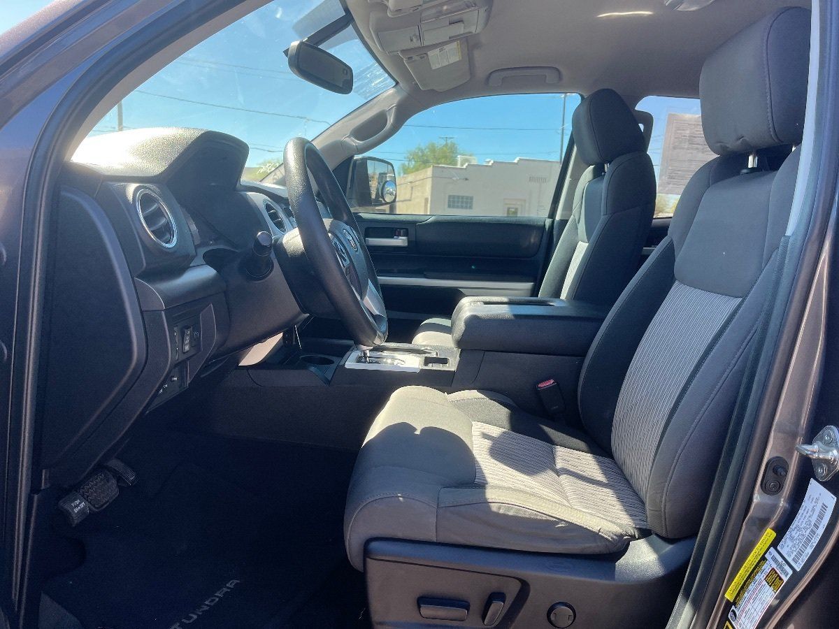 Used 2014 Toyota Tundra SR5 w/ SR5 Upgrade Package AWD/4WD image 11