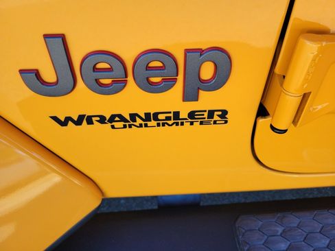 Used 2021 Jeep Wrangler Unlimited Rubicon image 14
