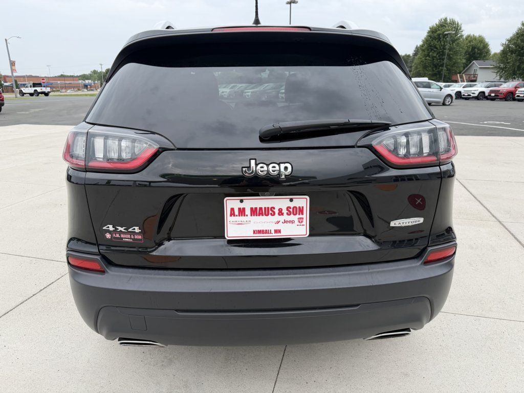 Used 2019 Jeep Cherokee Latitude Plus w/ Comfort/Convenience Group AWD/4WD image 7
