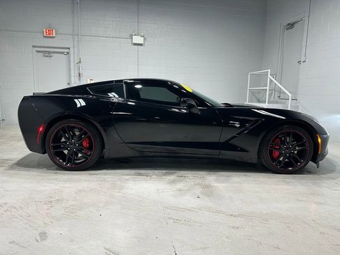 Used 2019 Chevrolet Corvette Stingray Coupe w/ 1LT image 2