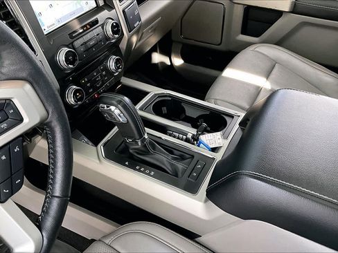 Used 2018 Ford F150 Lariat w/ Equipment Group 502A Luxury image 17