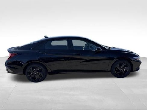 New 2026 Hyundai Elantra Sport FWD image 6