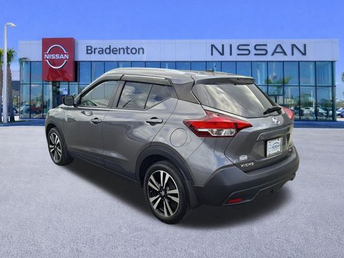 Used 2019 Nissan Kicks SV FWD image 7
