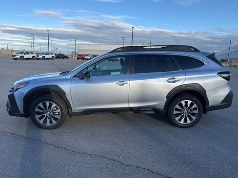 Certified 2025 Subaru Outback Limited image 7