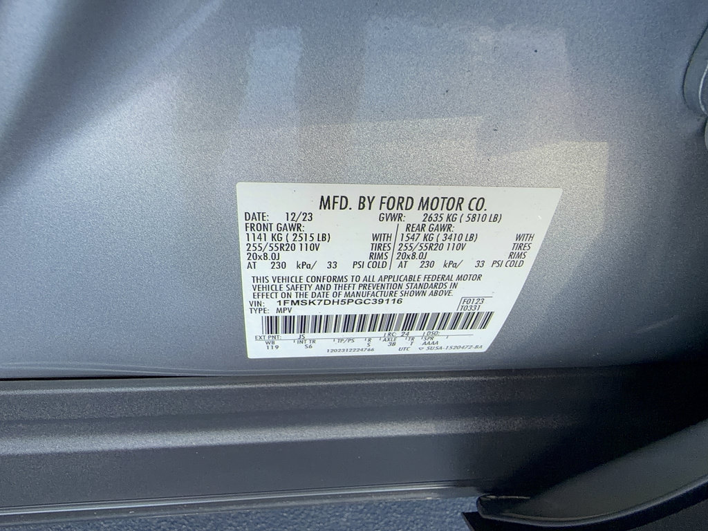 Certified 2023 Ford Explorer XLT w/ Equipment Group 202A RWD image 34