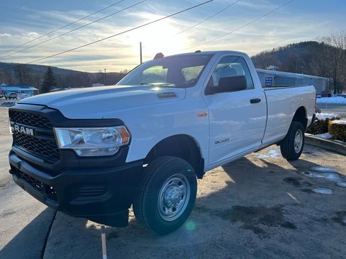 Used 2022 RAM 2500 Tradesman image 3