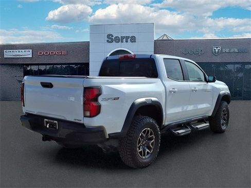 Used 2024 Chevrolet Colorado ZR2 w/ Technology Package image 6