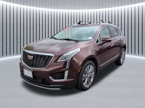 Used 2023 Cadillac XT5 Premium Luxury w/ Technology Package FWD image 11