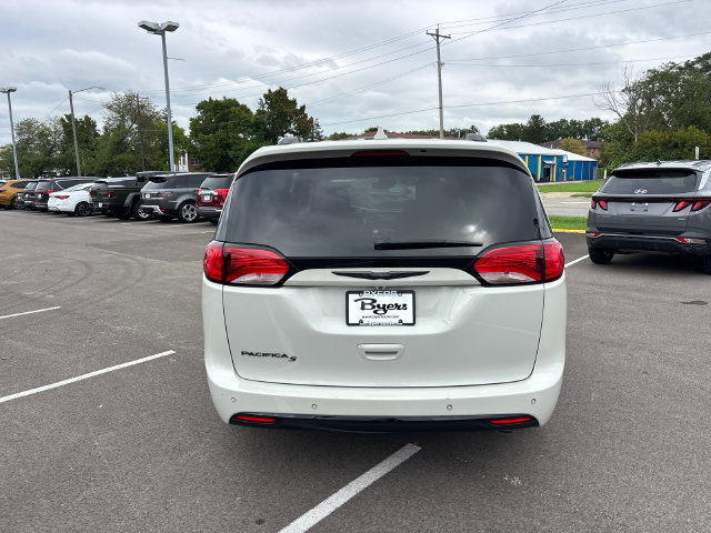 Used 2020 Chrysler Pacifica Touring-L Plus FWD image 31