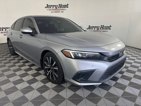Used 2022 Honda Civic EX image 6