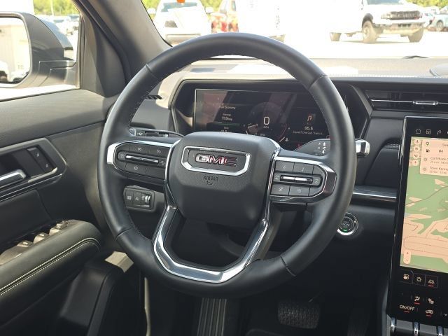 Used 2026 GMC Terrain Elevation w/ Black Edition FWD image 30