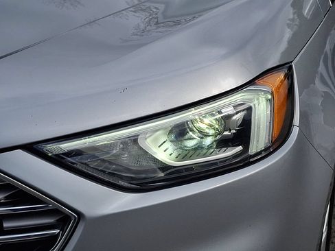 Used 2020 Ford Edge Titanium AWD/4WD image 9
