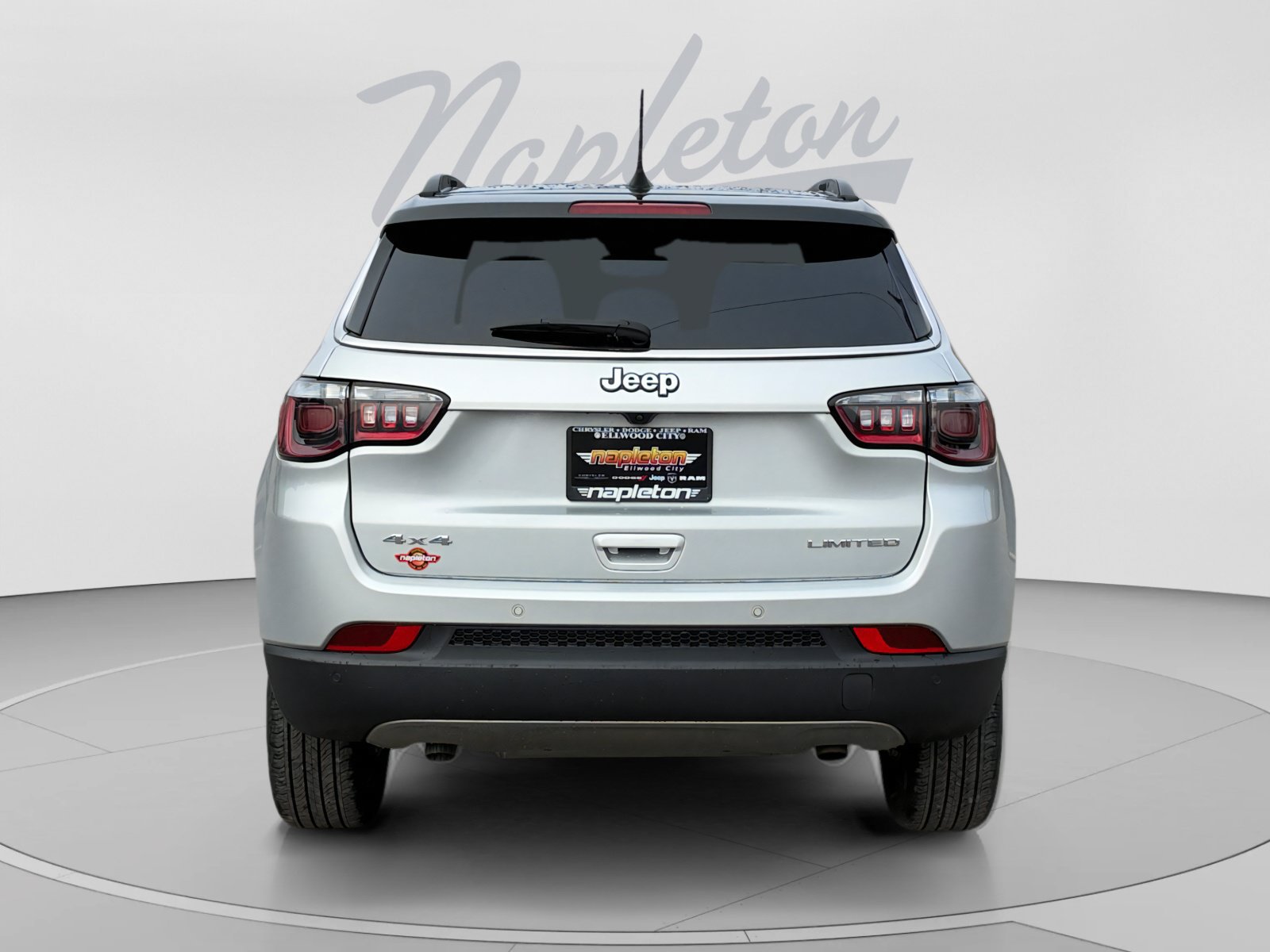Certified 2024 Jeep Compass Limited AWD/4WD image 4