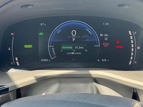Used 2025 Toyota Camry SE FWD image 19