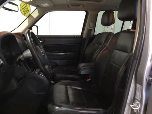Used 2017 Jeep Patriot Sport image 24