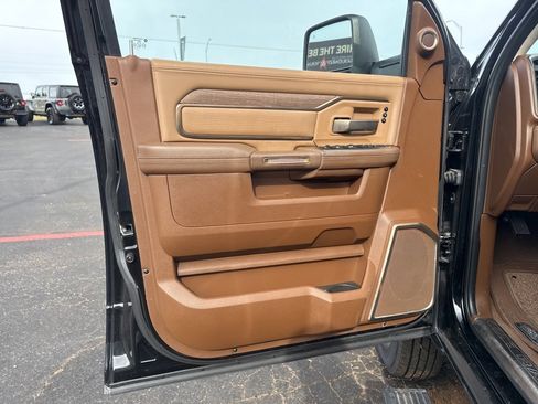 Used 2024 RAM 3500 Limited w/ Safety Group image 10