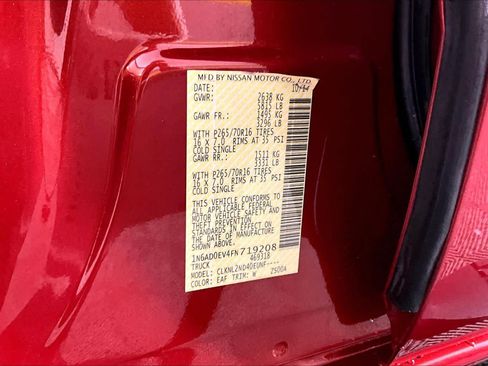Used 2015 Nissan Frontier SV w/ SV Value Truck Package AWD/4WD image 31