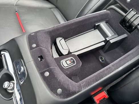 Used 2018 Rolls-Royce Dawn image 55