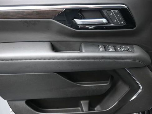 Used 2025 Chevrolet Tahoe LT AWD/4WD image 13