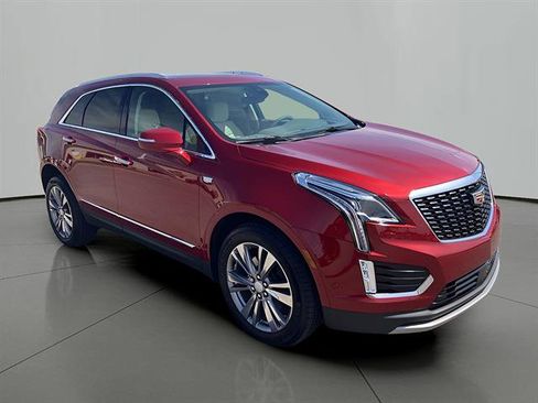 Used 2024 Cadillac XT5 Premium Luxury w/ Technology Package AWD/4WD image 7