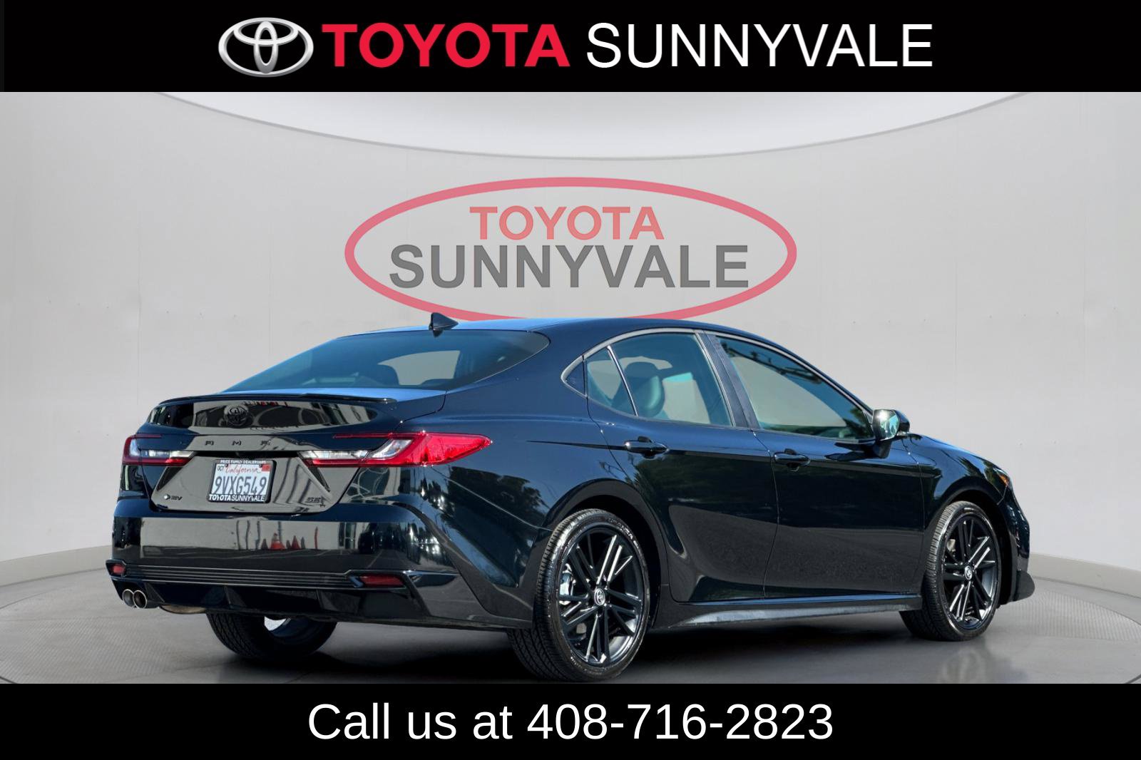 Certified 2026 Toyota Camry Hybrid FWD image 4