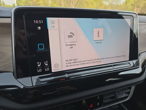 Used 2024 Volkswagen Atlas SE image 24