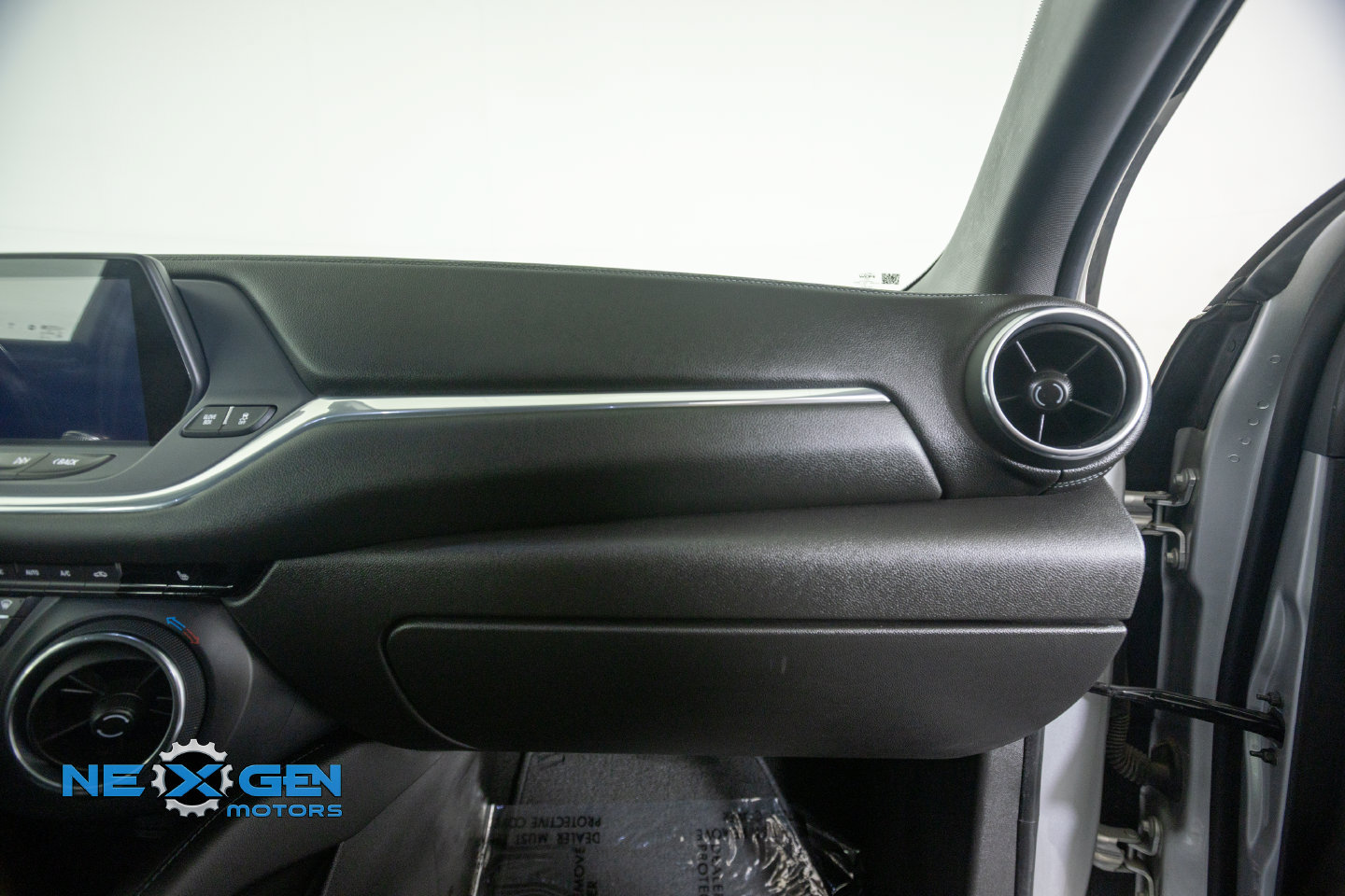 Used 2019 Chevrolet Blazer LT AWD/4WD image 42