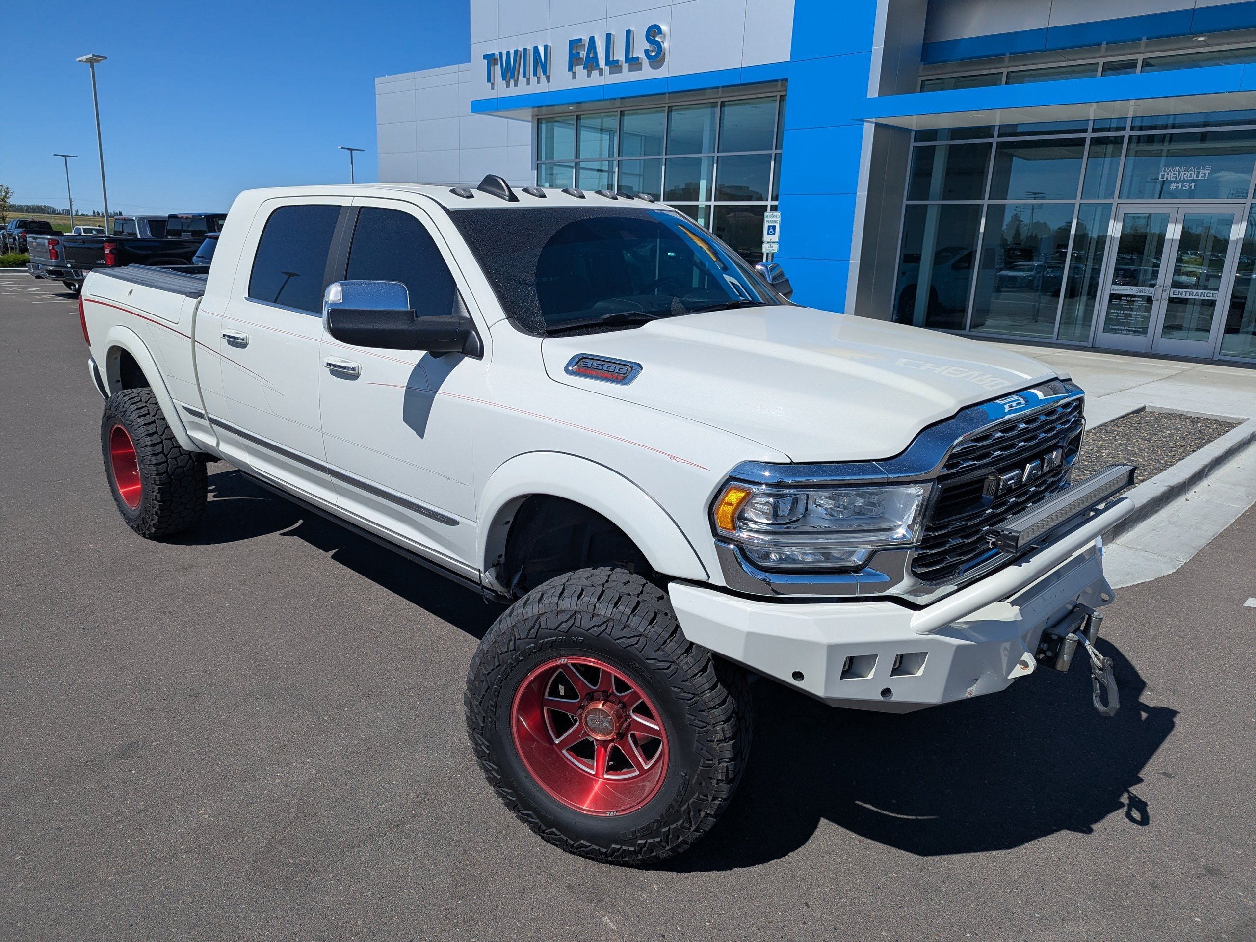 Used 2022 RAM 3500 Limited AWD/4WD image 3