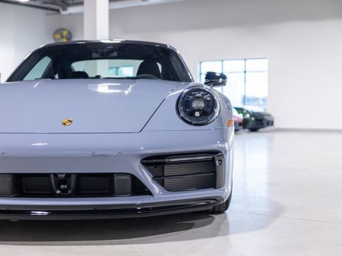 Used 2024 Porsche 911 Carrera GTS RWD image 19