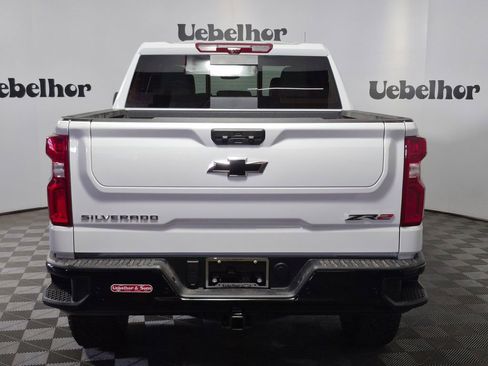 New 2026 Chevrolet Silverado 1500 ZR2 AWD/4WD image 6