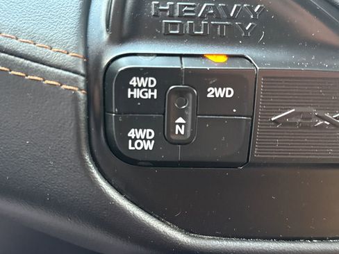 Used 2022 RAM 2500 Limited AWD/4WD image 21