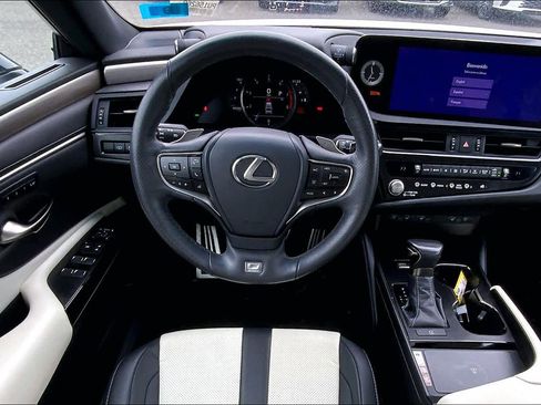 Certified 2023 Lexus ES 350 F Sport w/ Accessory Package (Z2) FWD image 6